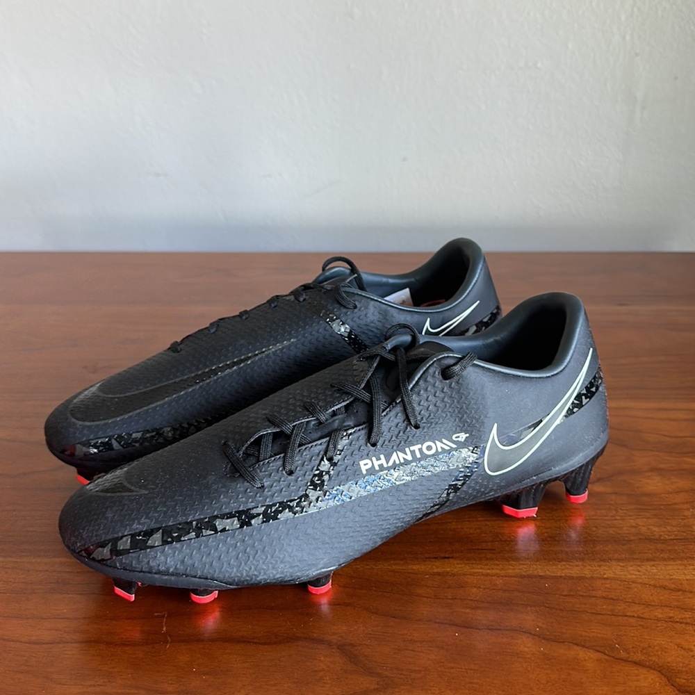 New Men’s Nike Phantom GT2 Academy Cleats FG MG Black/Red DA4433-001 - Picture 5 of 6